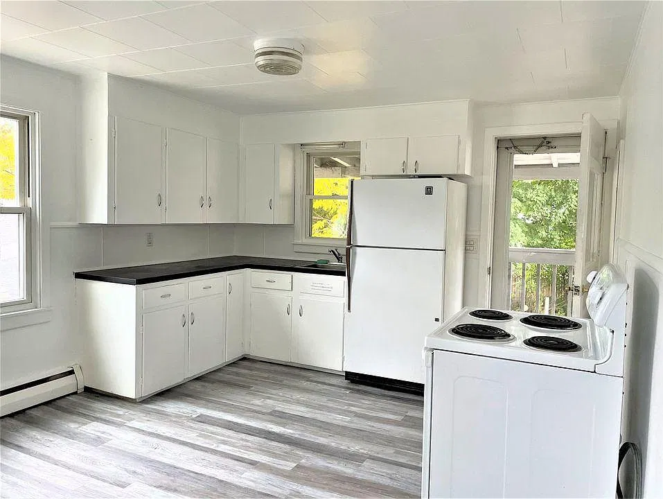 2 bed, $1,700 — Photo 3