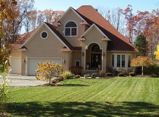 1102 Ralph Dr, Clarks Summit, PA 18411