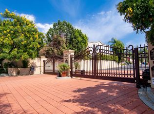 23057 Park Este, Calabasas, CA 91302