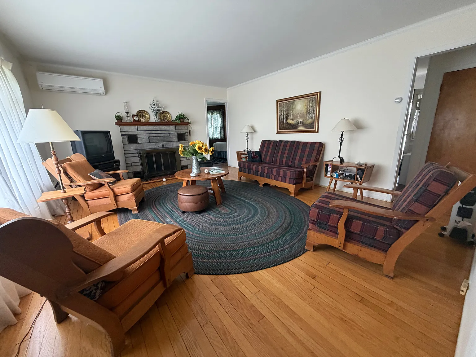 2 bed, 1075 sqft, $3,100 — Photo 3