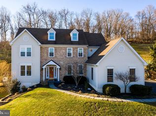 215 Rising Hill Ln, Chester Springs, PA 19425
