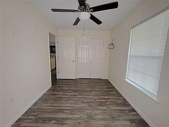 5th image of 1098 & 1102 Benjamin Dr