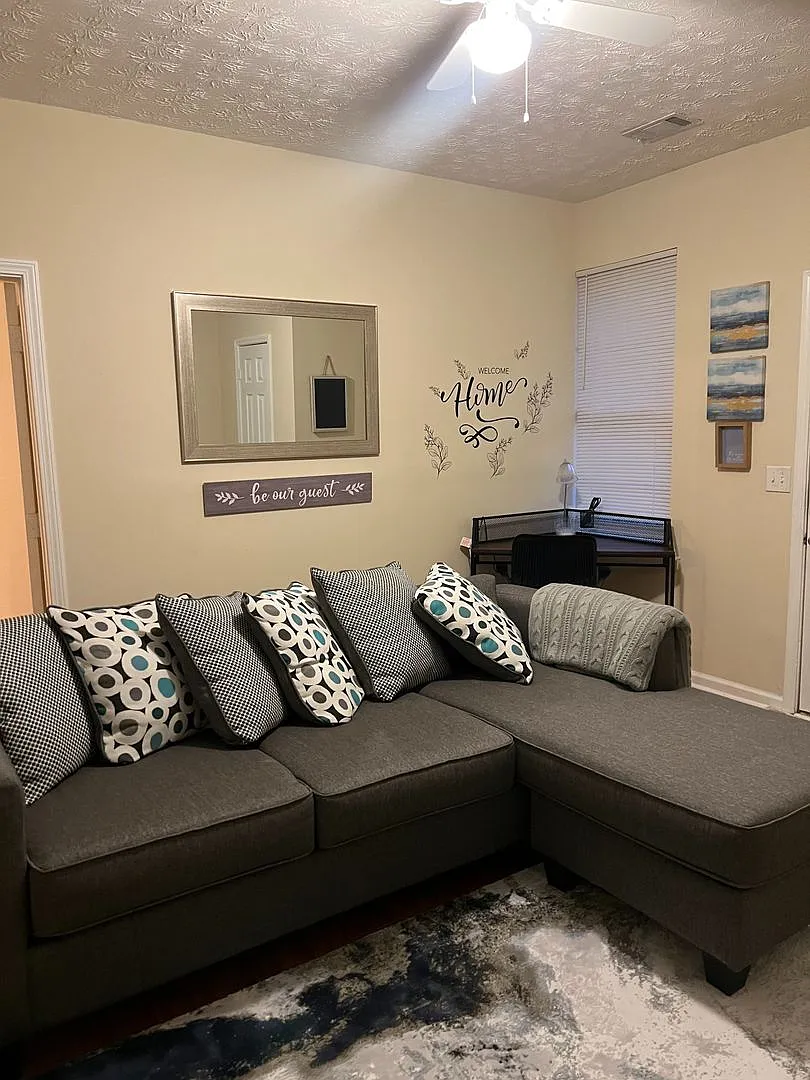 Private 1 Bedroom Unit in Sugar Hill — Photo 1