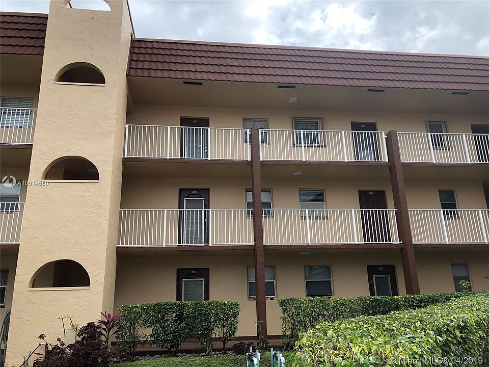 1st image of 8880 Sunrise Lakes Blvd APT 305