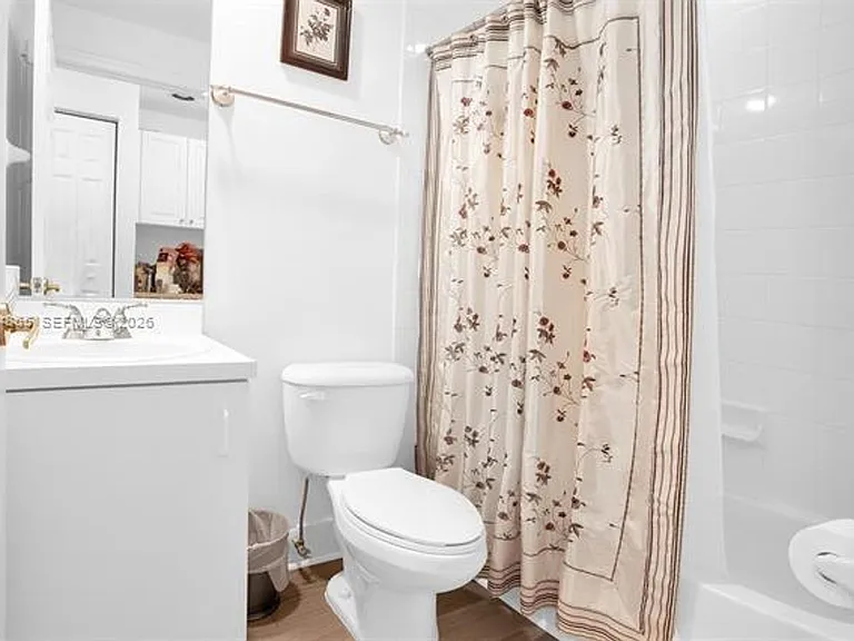18860 SW 25th Ct — Photo 22