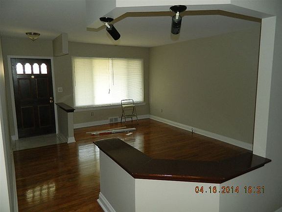 2nd image of 2752 Berkshire Dr