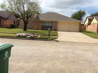 8311 Bird Run Dr, Missouri City, TX 77489