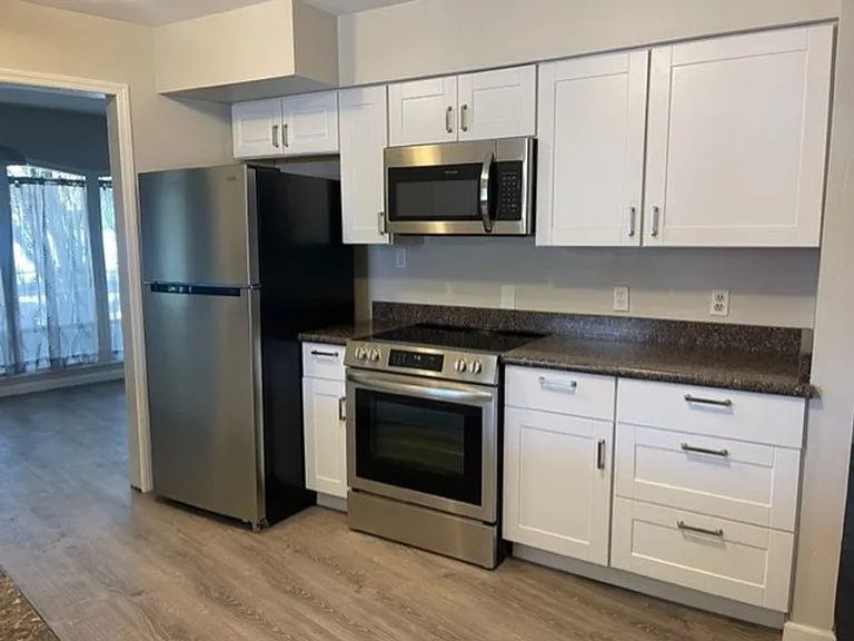 2675 S Sunset Dr — Photo 6