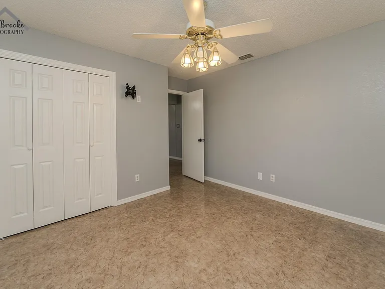 4611 Misty Valley E — Photo 21
