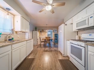 463 E Sandra Ave, Tulare, CA 93274
