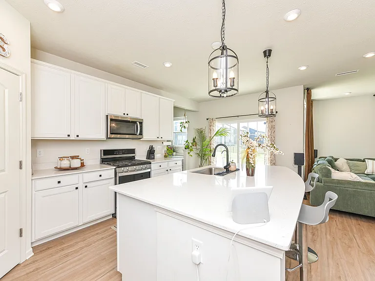 6907 Seattle Slew Dr — Photo 16