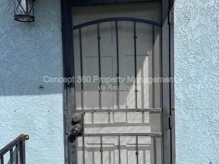 157 E Harcourt St — Photo 5