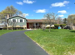 3070 S Blvd W, Rochester Hills, MI 48309