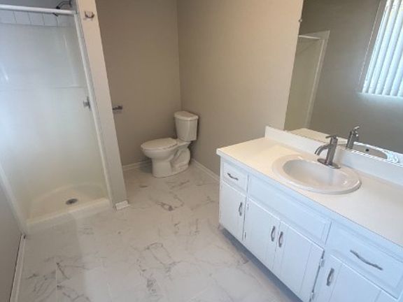 3rd image of 536 Parkview Ln