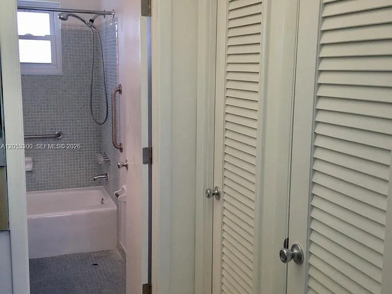 2200 Park Ln #308 — Photo 16