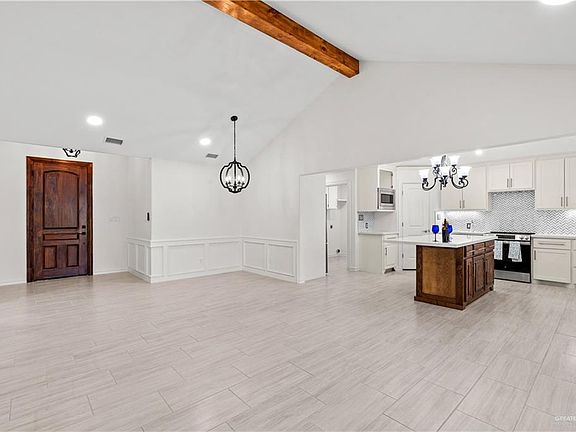 3rd image of 1904 Baylor Ave