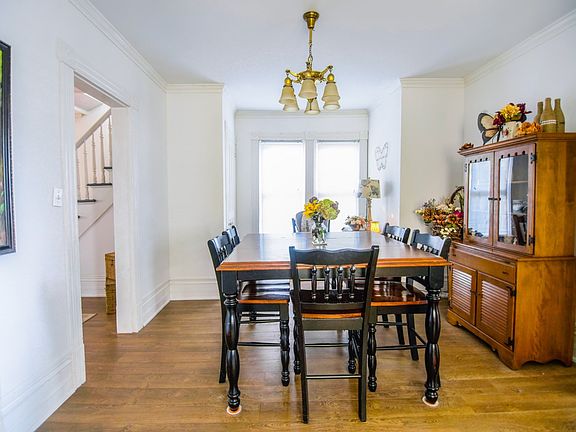 5th image of 625 E Gansevoort St