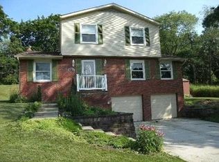 2933 Eastview Rd, Bethel Park, PA 15102
