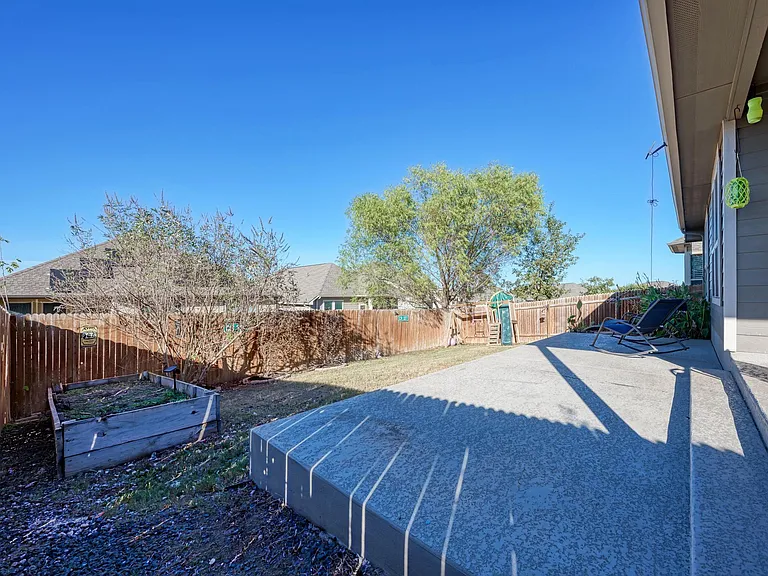 136 Finley St — Photo 39