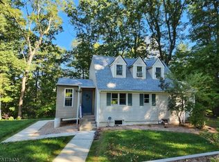 310 Creek Rd, Frenchtown, NJ 08825