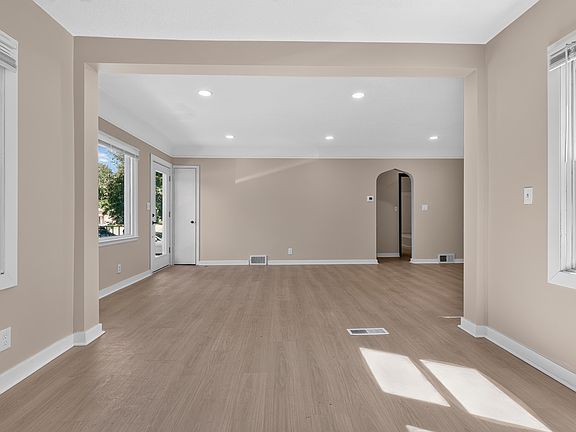 4th image of 7011 Penn Ave S