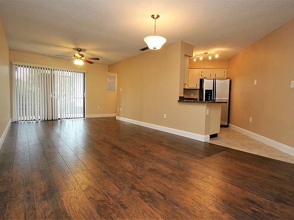 4th image of 3638 Southpointe Dr #L-4