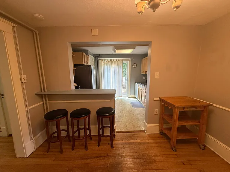 335 Hill St — Photo 10