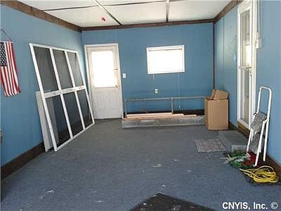 4th image of 111 Marian Dr