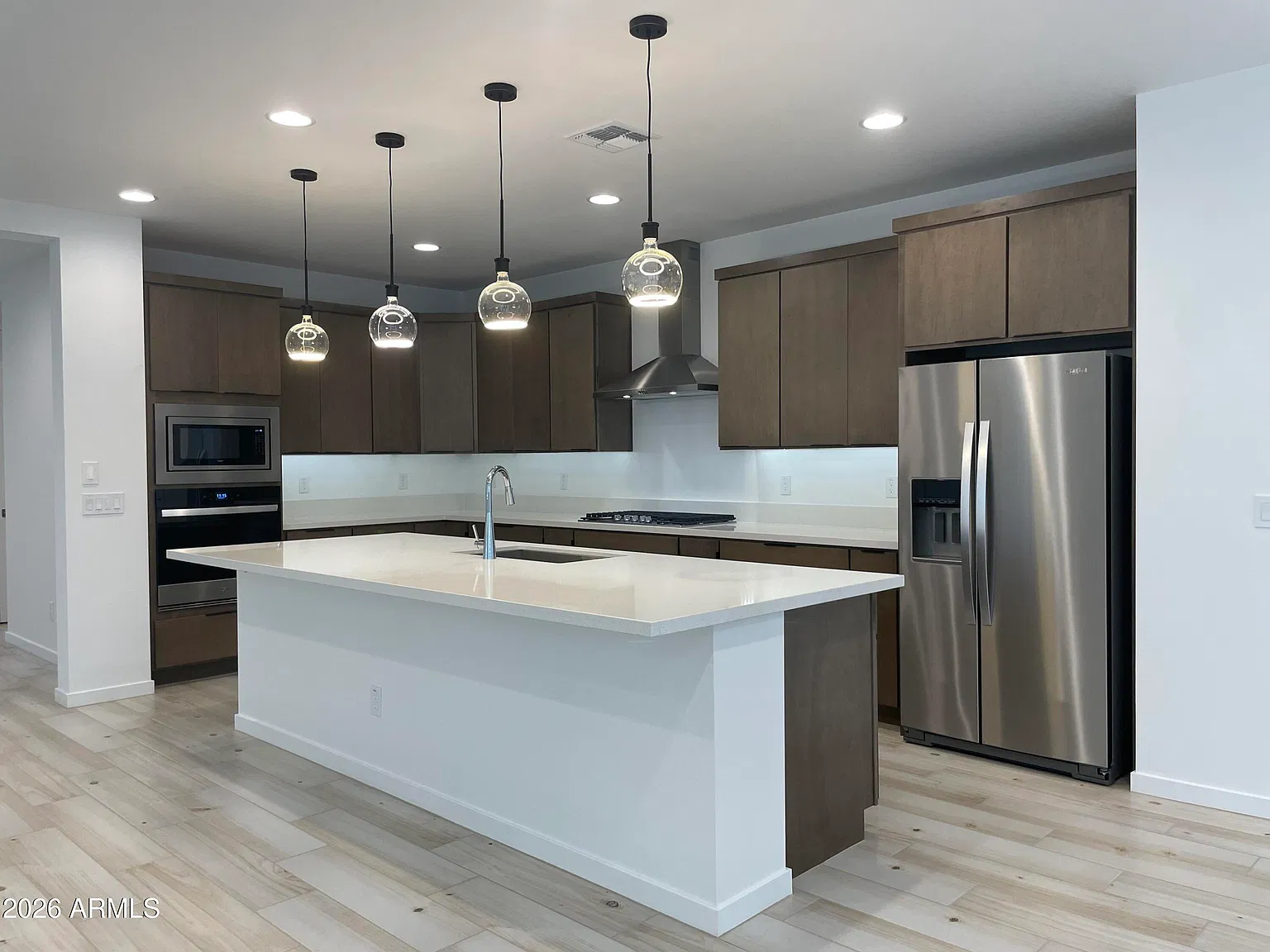 4 bed, 3.0 bath, 2408 sqft, $2,800 — Photo 3
