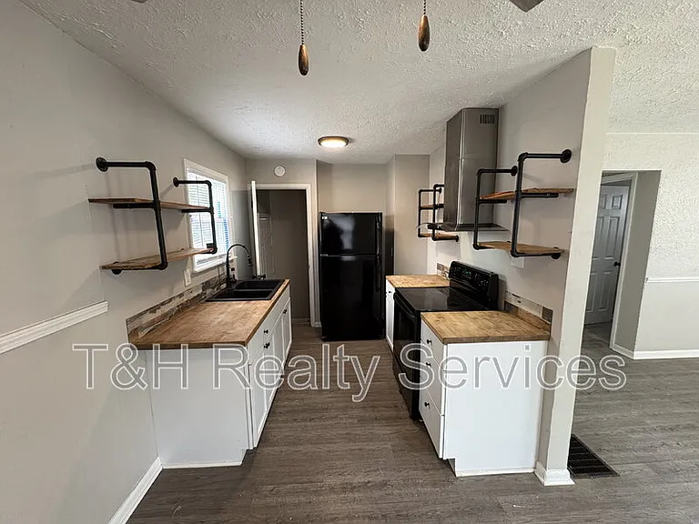 5242 E 20th Pl — Photo 6