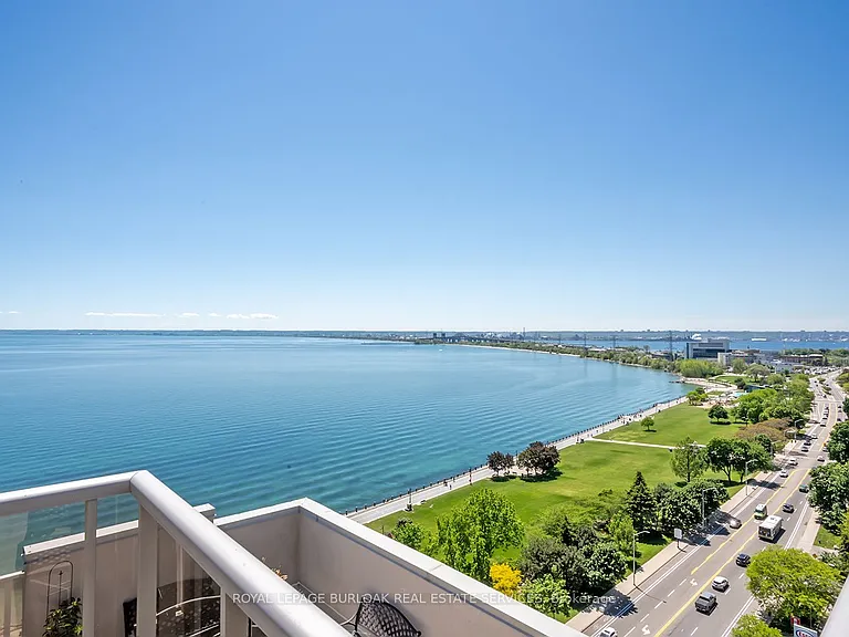 1477 Lakeshore Rd #704 — Photo 30