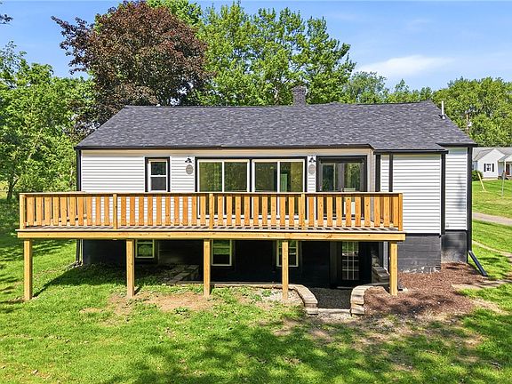 5th image of 289 Maple Dr