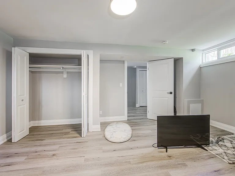 348 Spruce St #3 — Photo 13