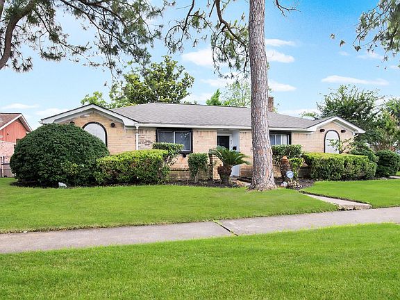 3rd image of 9219 Vickijohn Dr