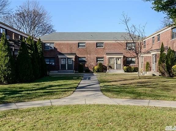 2nd image of 21915 74th Ave