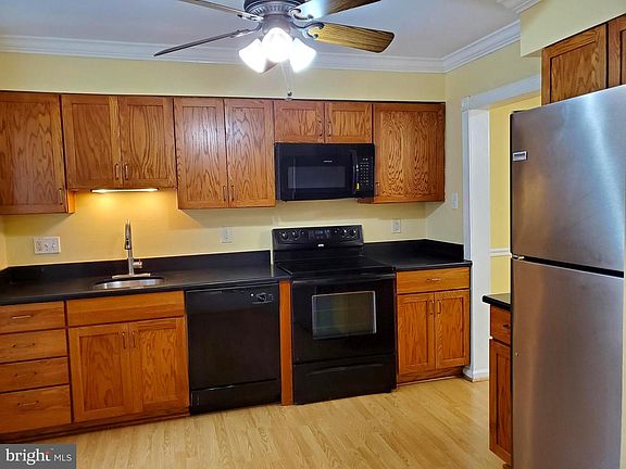 3rd image of 4509 Sparrow Ct