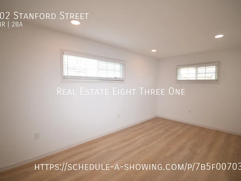 202 Stanford St — Photo 10