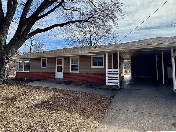 3rd image of 3324 & 3330 Gott Cir