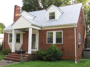 503 N Haughton St, Williamston, NC 27892