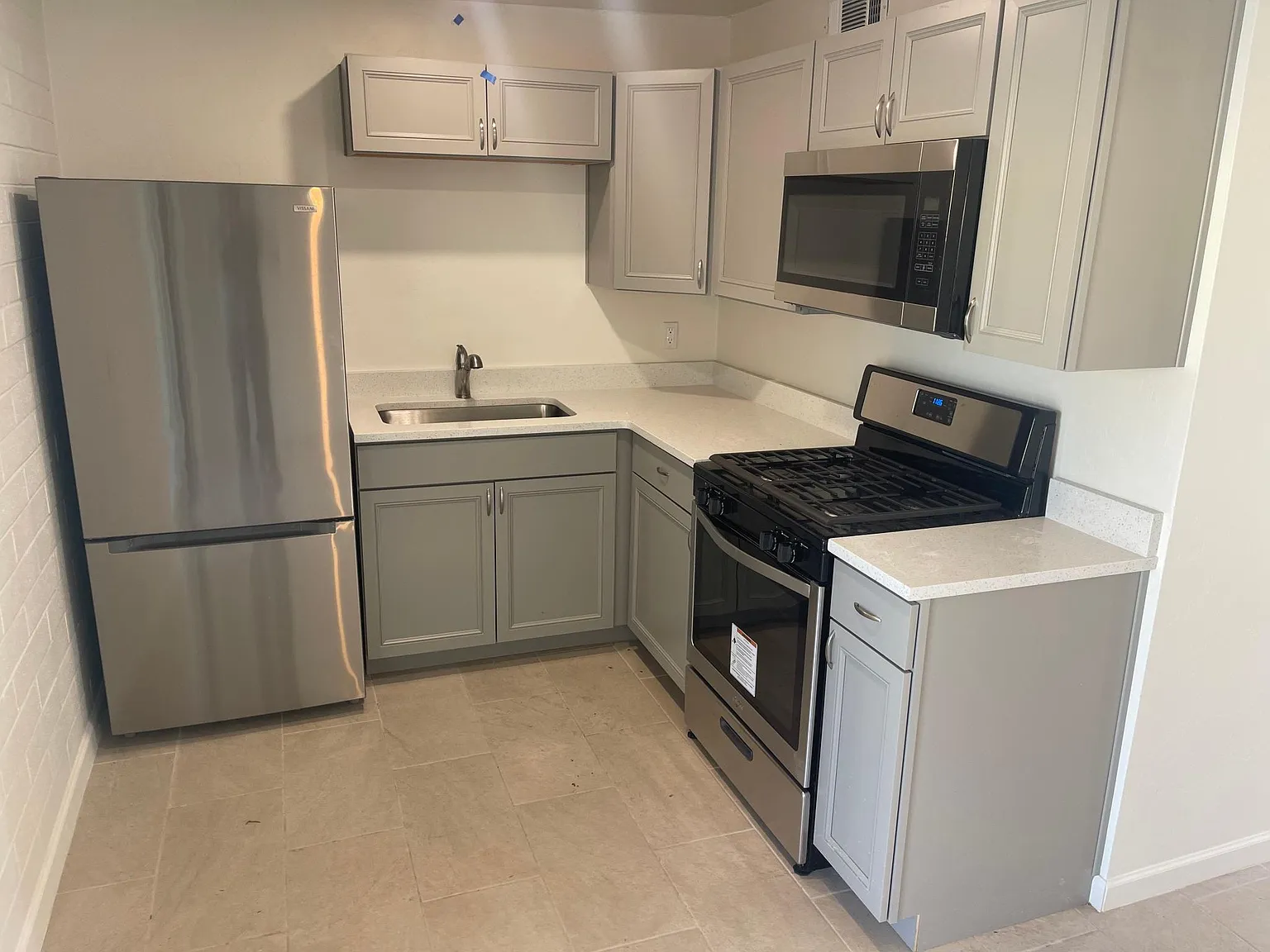 1 bed, 600 sqft, $900 — Photo 2
