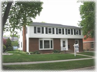 324 W Pershing St, Appleton, WI 54911