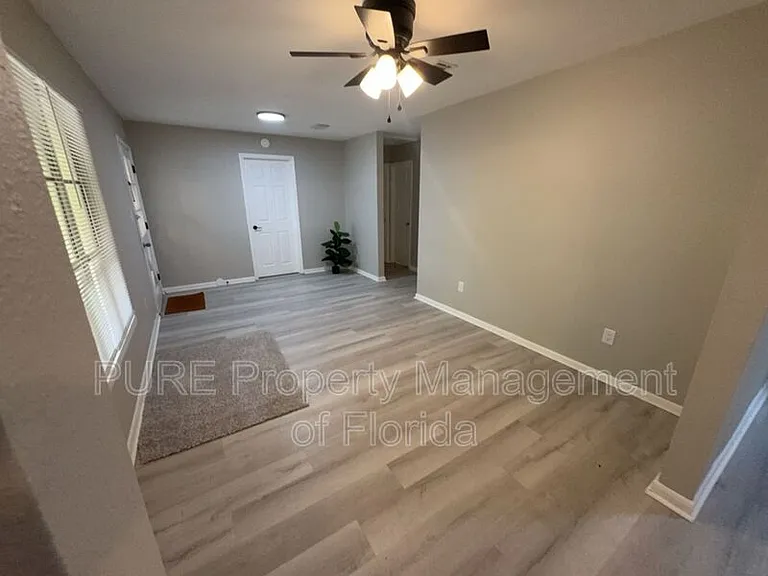 595 NW 100th St #A — Photo 8