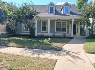 1031 Elm Dr, Little Elm, TX 76227