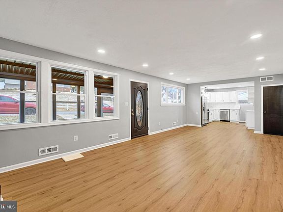 5th image of 1214 48th St