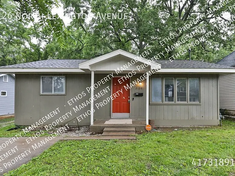 2126 N Lexington Ave — Photo 1