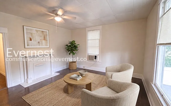 1 bed, 1.0 bath, 908 sqft, $1,195 — Photo 2