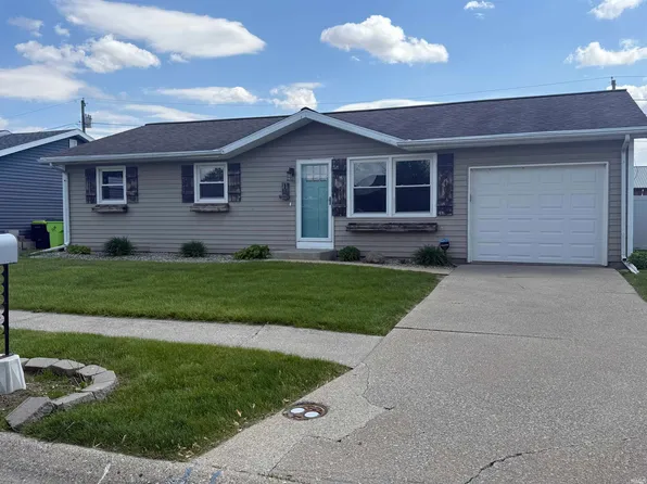 11 Topaz Dr, Huntington, IN 46750