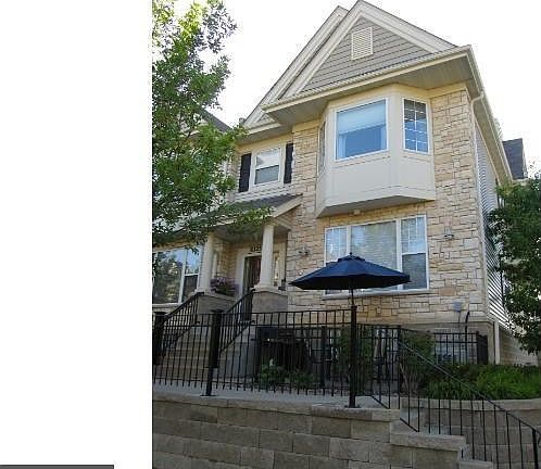 Awesome corner unit!