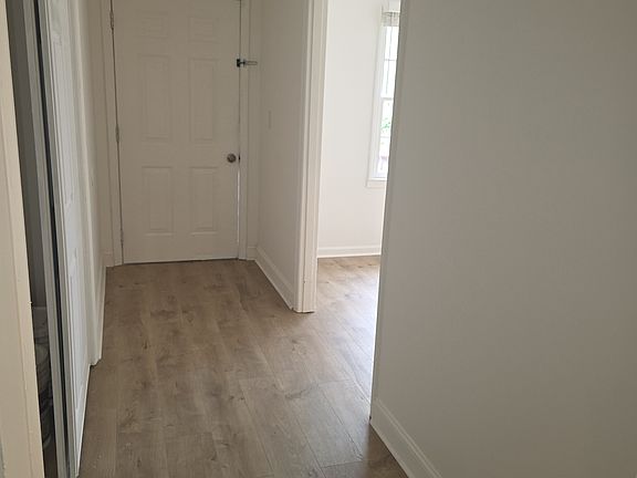 5th image of 3210 Baker Rd NW