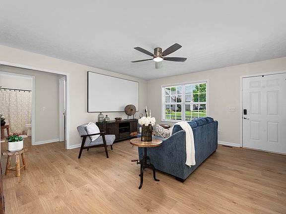 3rd image of 551 Heartland Ln